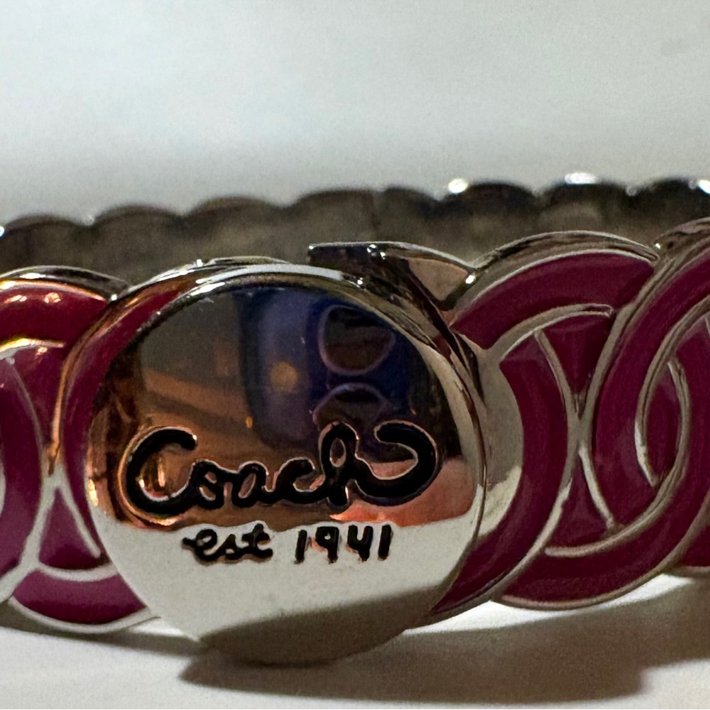 Coach Pink Fuchsia Enamel Interlocking Links Bangle Bracelet - Picture 5 of 9